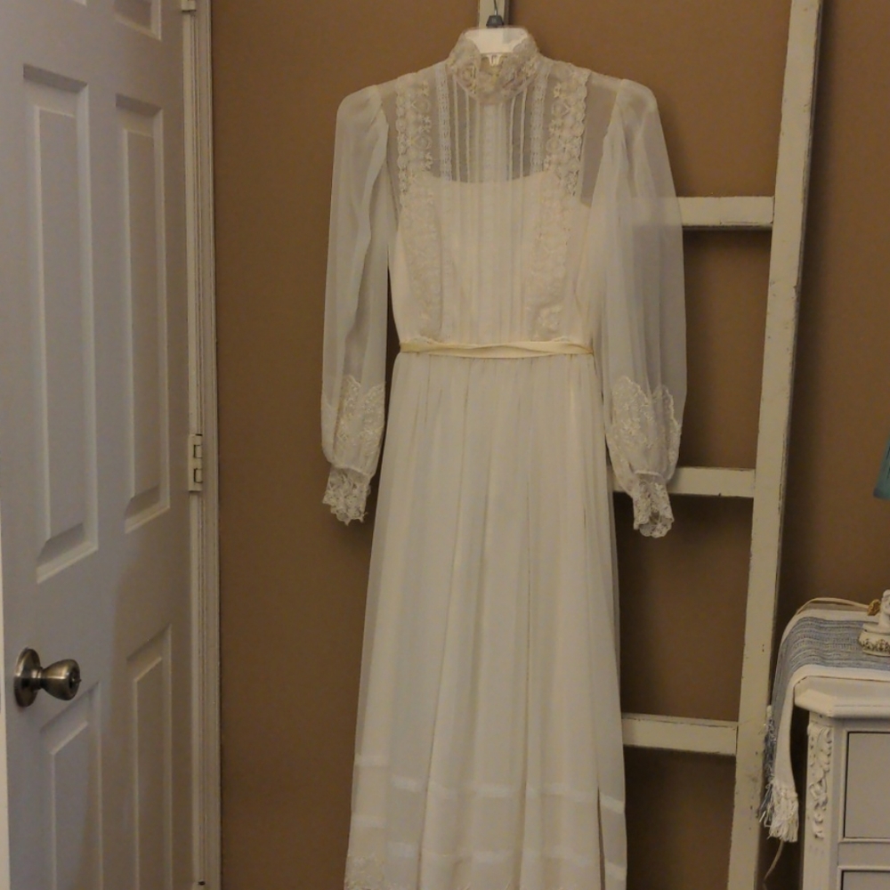 Vintage Tea Length Wedding/Party Dress.